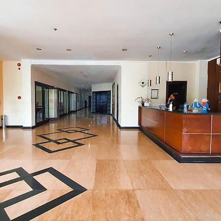 N1 Hotel Tanah Abang Jakarta Ngoại thất bức ảnh